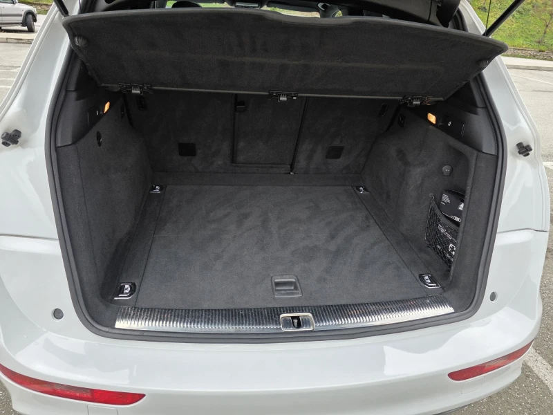 Audi Q5 3.0 TDI S-line Камера Панорама Distronik, снимка 9 - Автомобили и джипове - 52712818