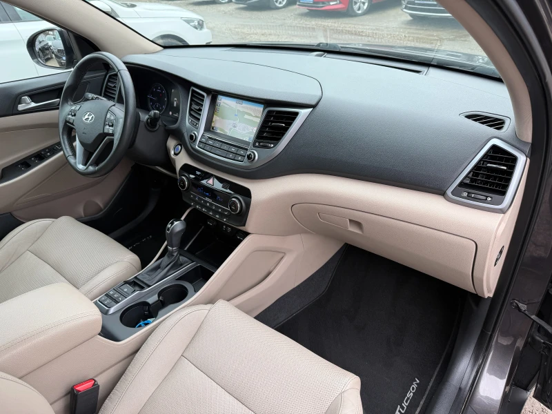 Hyundai Tucson 2.0CRDI-4X4-X Possible-автоматик-кожа-подгрев-нави, снимка 15 - Автомобили и джипове - 53390457