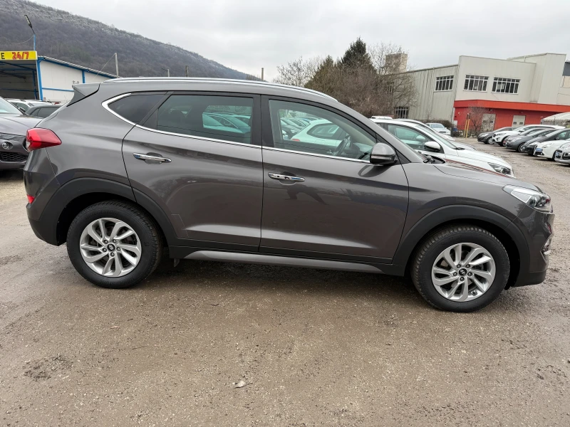 Hyundai Tucson 2.0CRDI-4X4-X Possible-автоматик-кожа-подгрев-нави, снимка 7 - Автомобили и джипове - 53390457