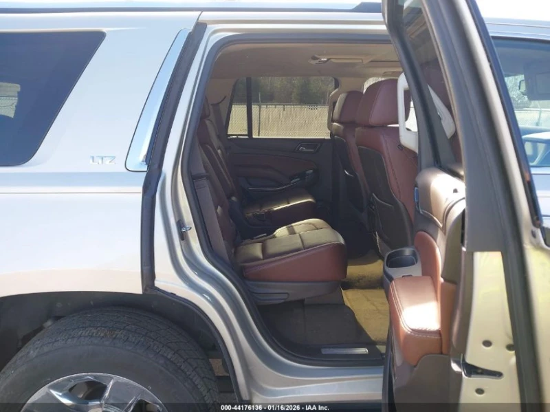 Chevrolet Tahoe C1500 LTZ, снимка 8 - Автомобили и джипове - 53421264