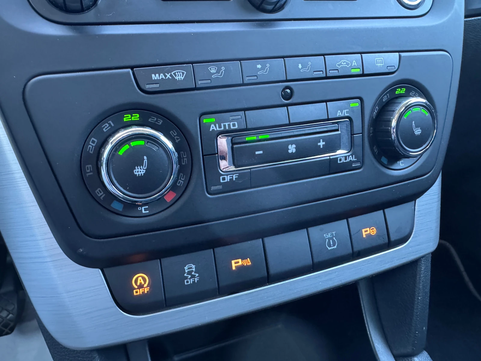 Skoda Yeti 1.6 TDI GREENLINE 🇮🇹 | Mobile.bg   13