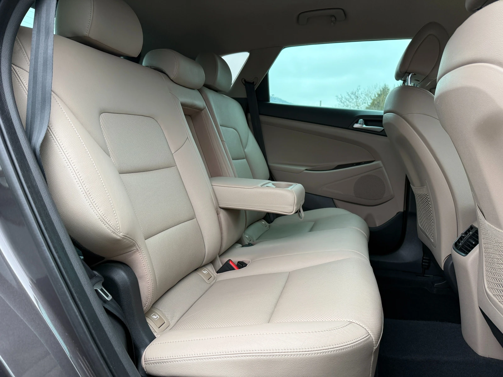 Hyundai Tucson 2.0CRDI-4X4-X Possible-���������-����-�������-���� | Mobile.bg � ����������� 13