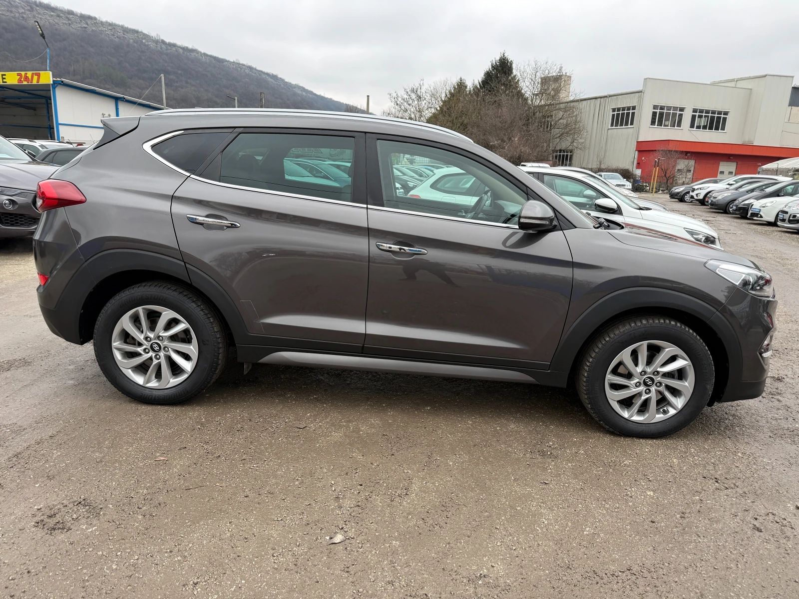 Hyundai Tucson 2.0CRDI-4X4-X Possible-автоматик-кожа-подгрев-нави - изображение 7
