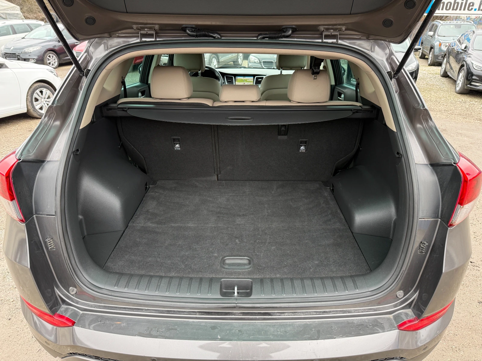 Hyundai Tucson 2.0CRDI-4X4-X Possible-���������-����-�������-���� | Mobile.bg � ����������� 12