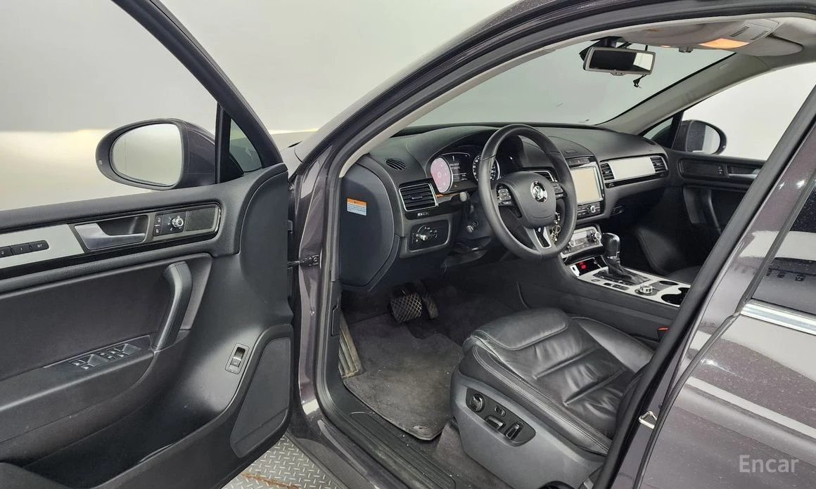 VW Touareg  - изображение 10