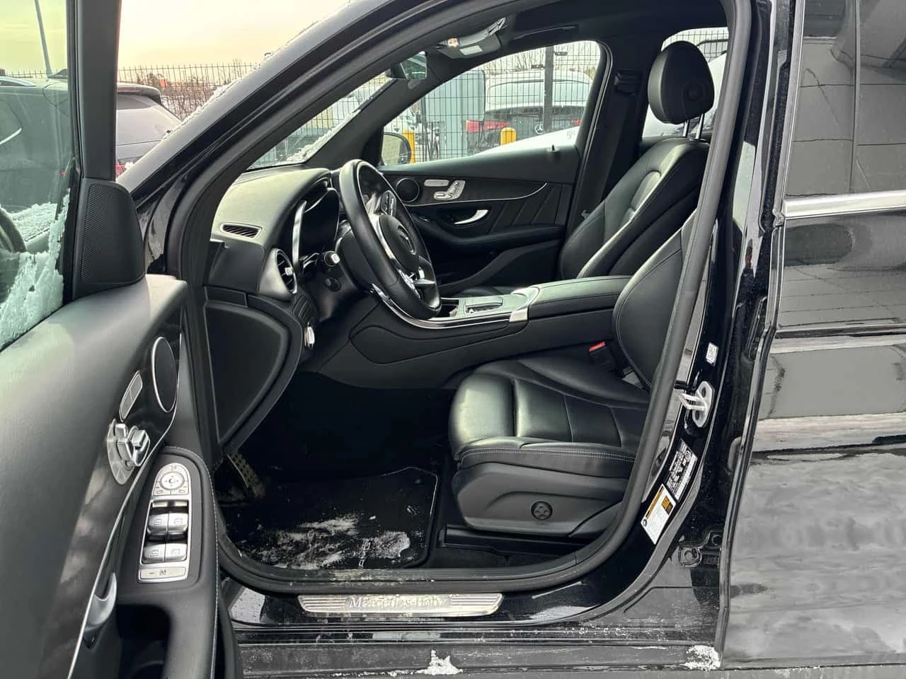 Mercedes-Benz GLC 300 360 КАМЕРИ* ОТ ПРЕДСТАВИТЕЛСТВО НА MERCEDES - изображение 7