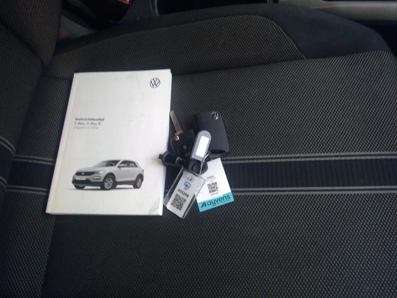 VW T-Roc 1.0 TSI Style Business, снимка 13 - Автомобили и джипове - 54216708