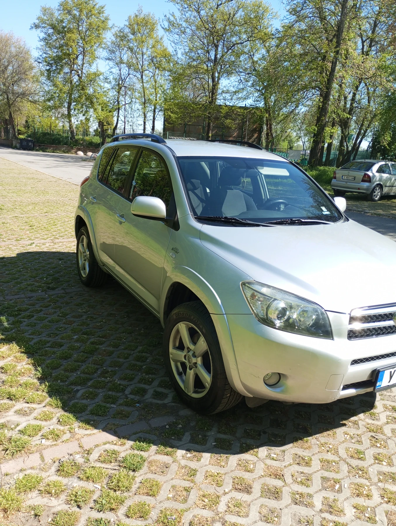 Toyota Rav4 2.2, снимка 8 - Автомобили и джипове - 54424382