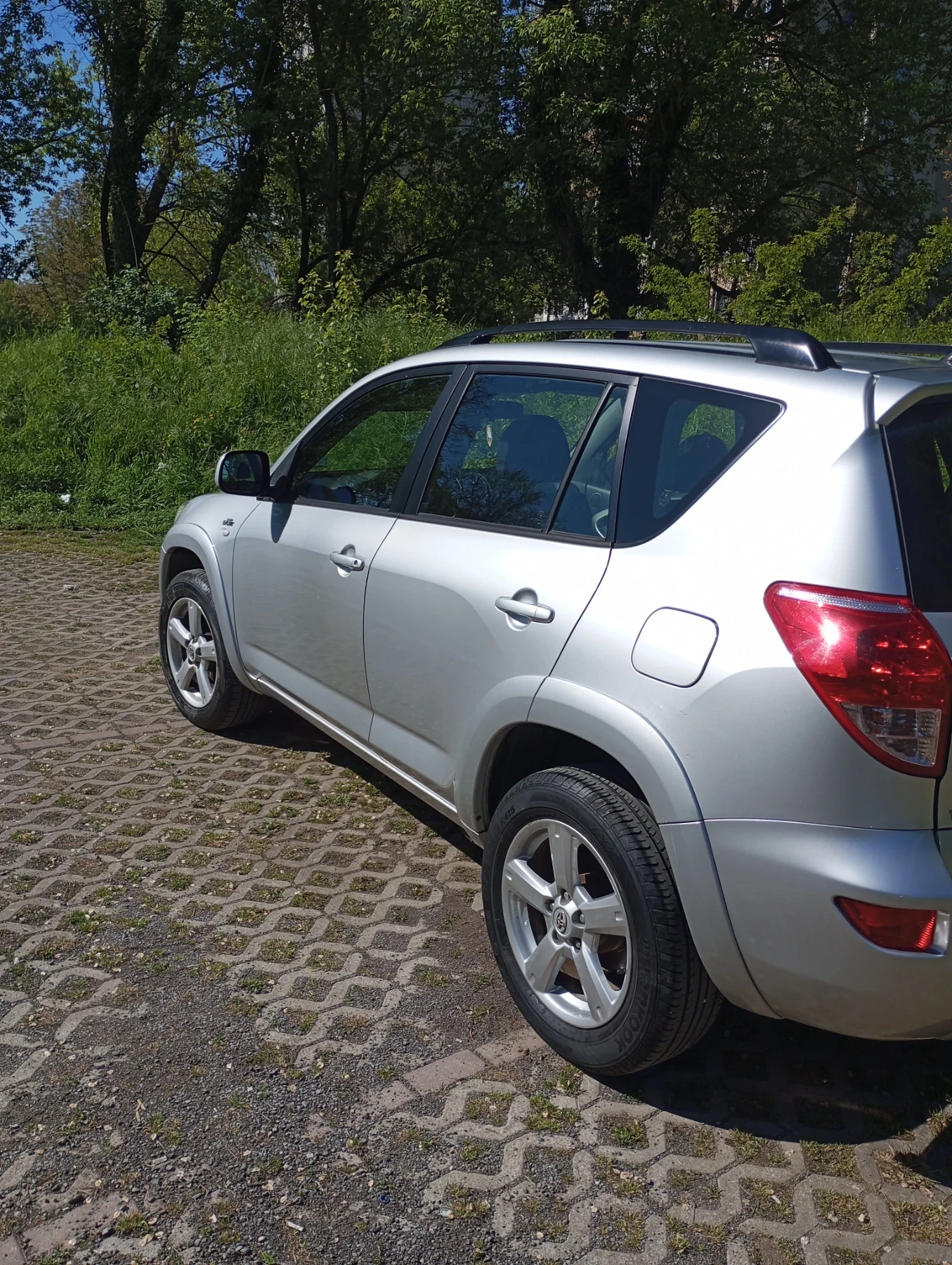 Toyota Rav4 2.2, снимка 6 - Автомобили и джипове - 54424382