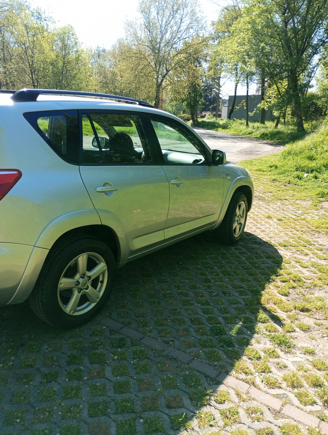 Toyota Rav4 2.2, снимка 5 - Автомобили и джипове - 54424382