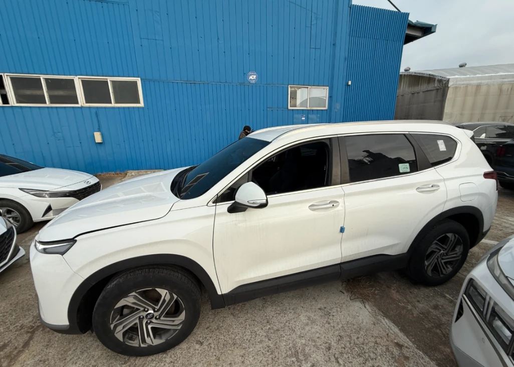 Hyundai Santa fe 2.2 CRDI 4x4 - OЧАКВАН ВНОС, снимка 3 - Автомобили и джипове - 54604232