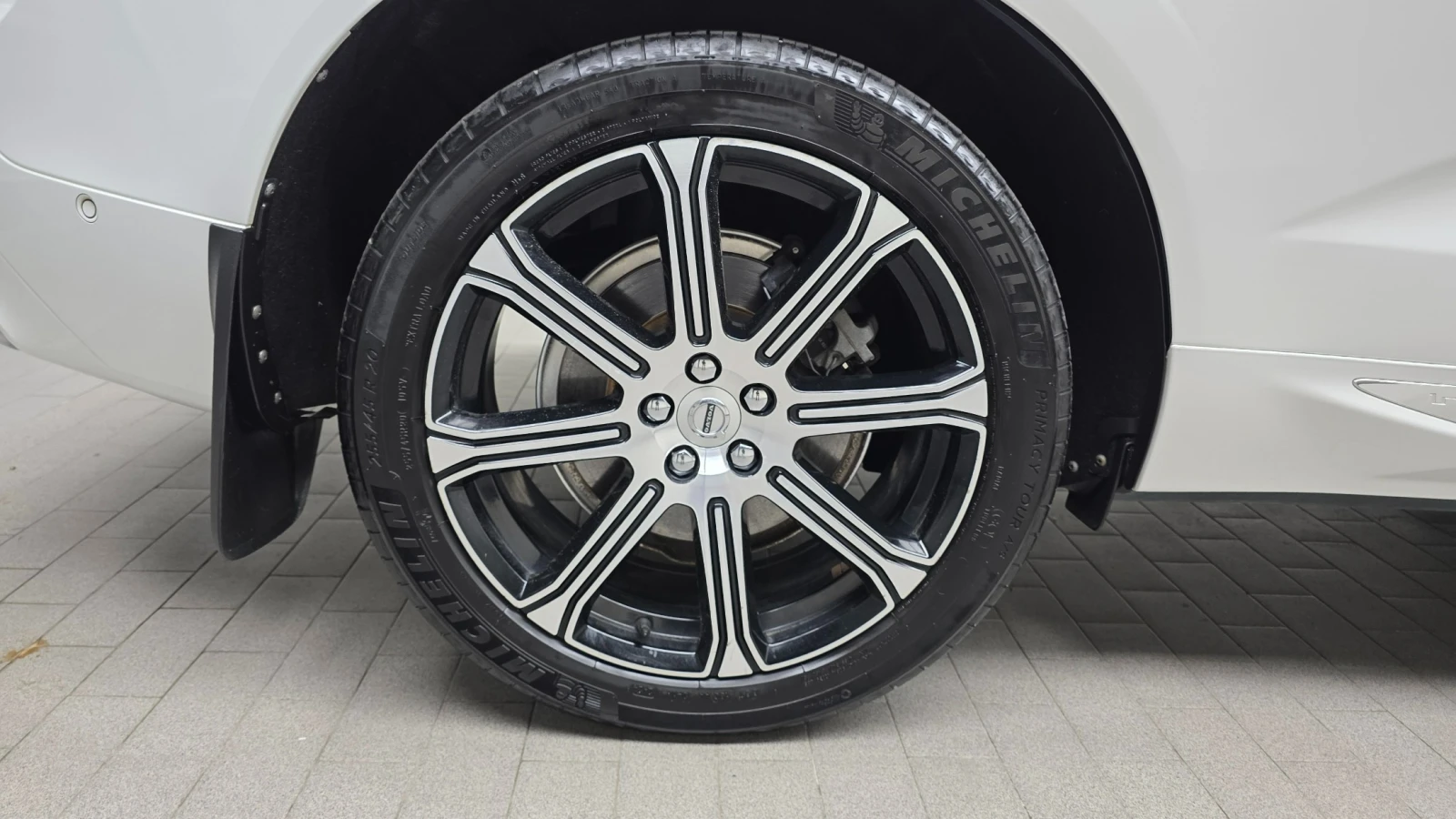 Volvo XC60, снимка 17 - Автомобили и джипове - 54798455