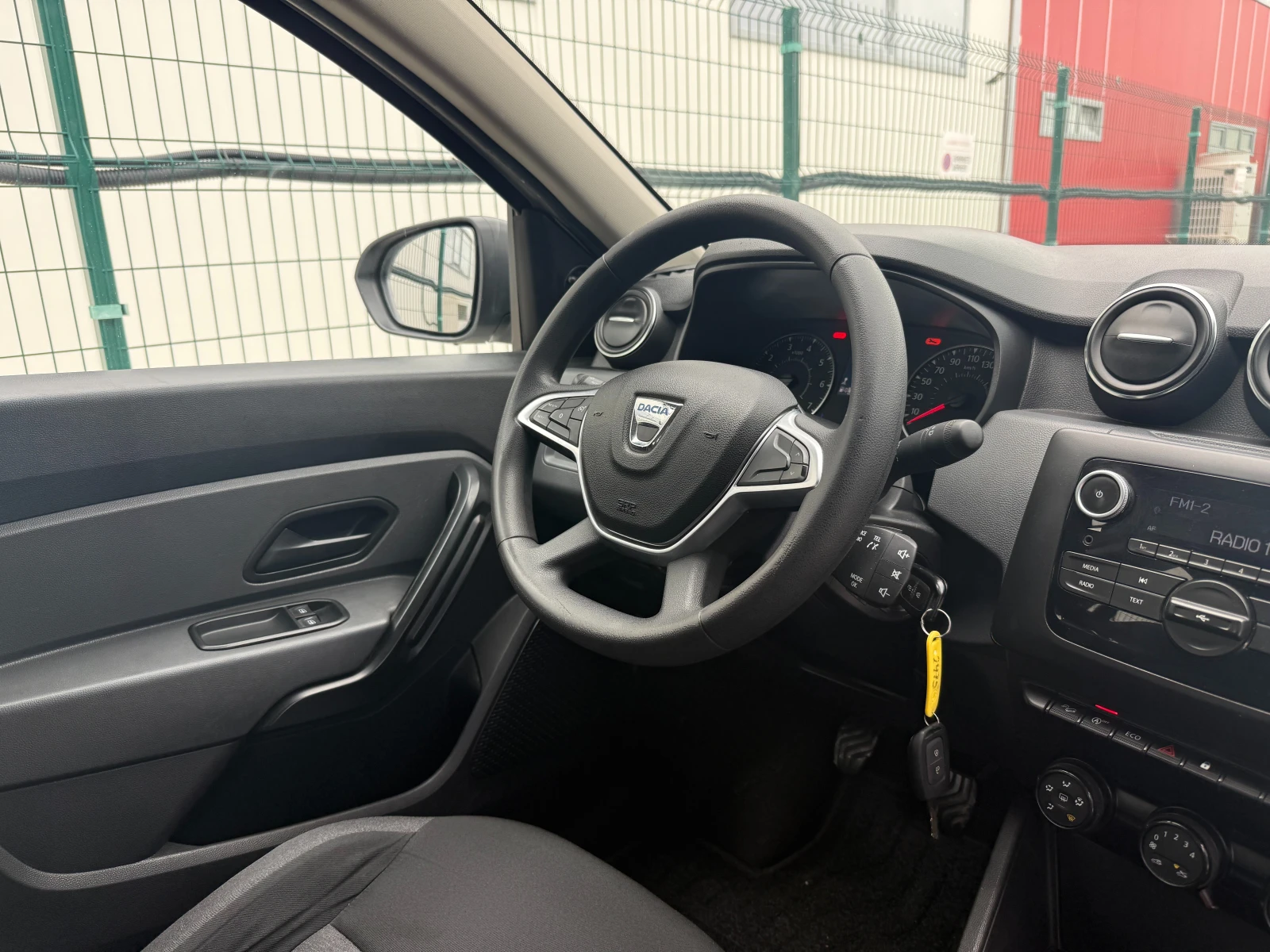 Dacia Duster Гаранционен Реален пробег , снимка 15 - Автомобили и джипове - 54885460