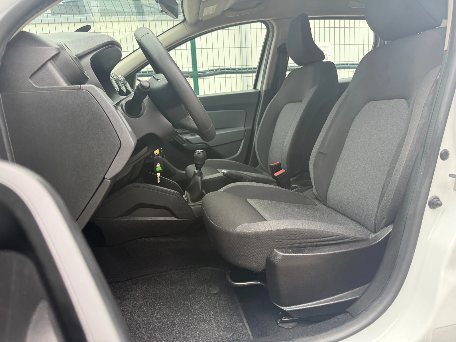 Dacia Duster Гаранционен Реален пробег , снимка 10 - Автомобили и джипове - 54885460