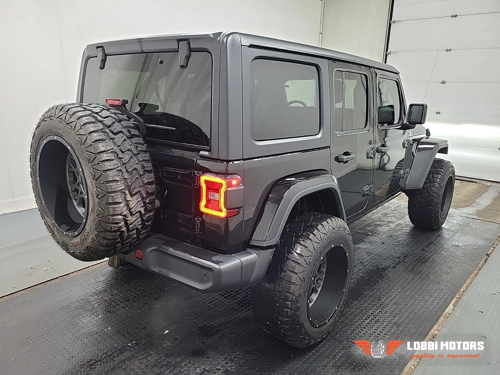 Jeep Wrangler, снимка 3 - Автомобили и джипове - 55928345