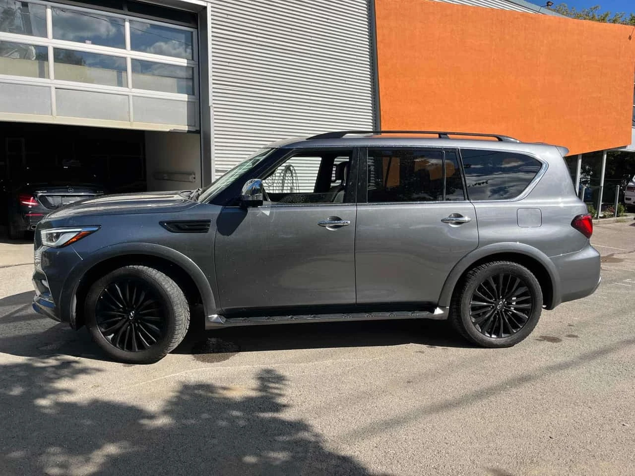 Infiniti QX80 * ProACTIVE 7 Passenger* ����������*  | Mobile.bg � ����������� 2
