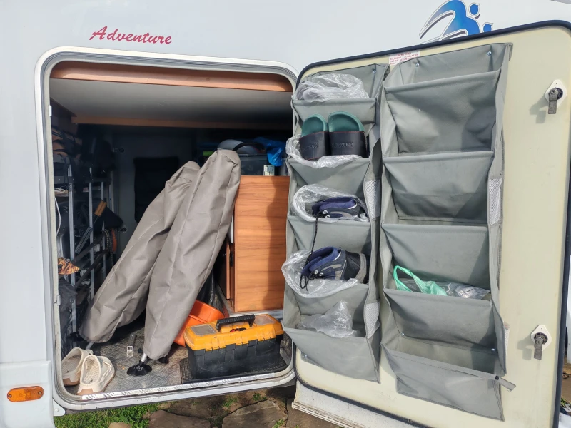 Кемпер Knaus Sky Wave 650MG, снимка 3 - Каравани и кемпери - 53341976