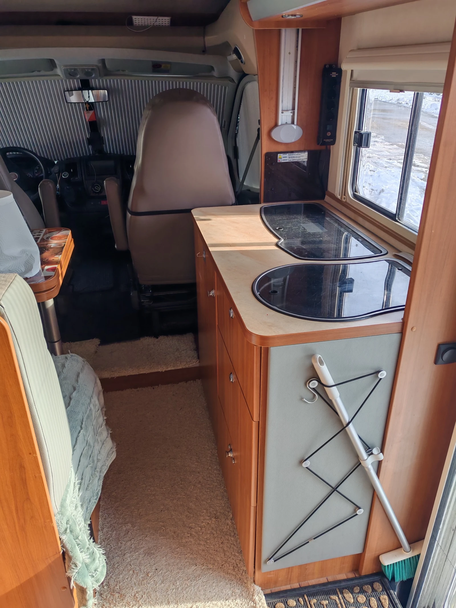 ������ Knaus Sky Wave 650MG | Mobile.bg � ����������� 12