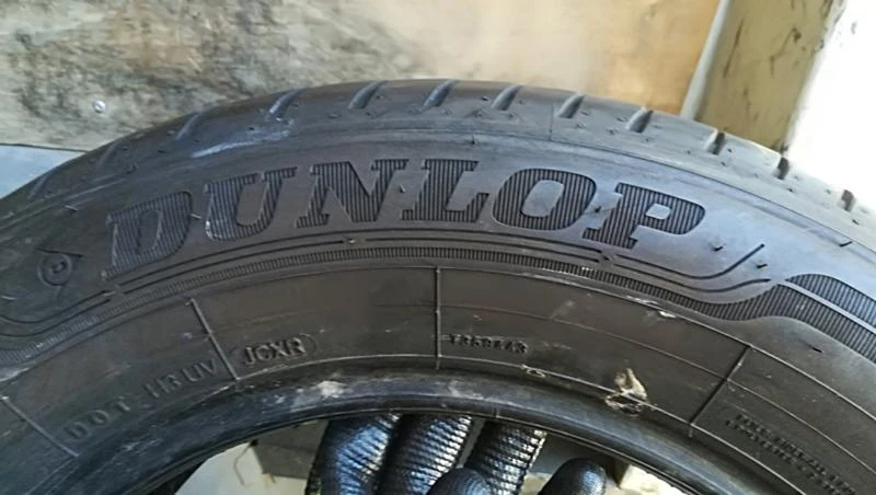 Гуми Летни 205/65R15, снимка 4 - Гуми и джанти - 25610984