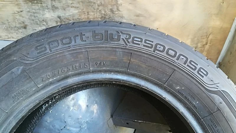 Гуми Летни 205/65R15, снимка 5 - Гуми и джанти - 25610984