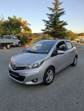 Toyota Yaris 1.3i * 99кс * Face * Navi, снимка 3