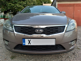 Kia Ceed 1.4i Germany, снимка 8 - Автомобили и джипове - 42309262