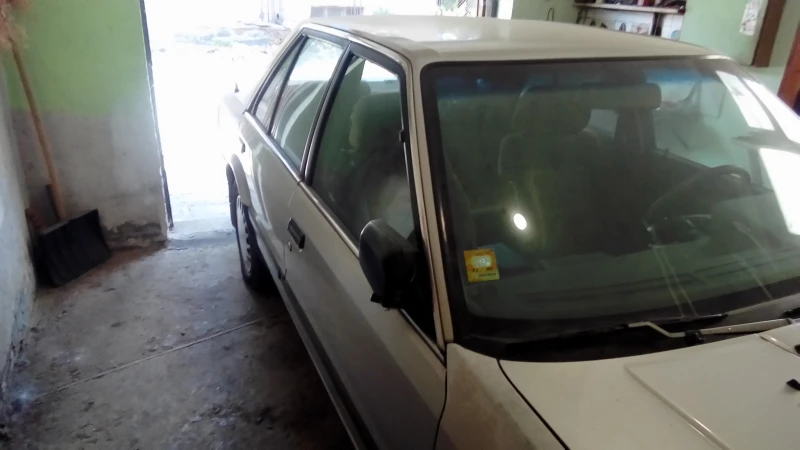 Nissan Bluebird 1, 6  SLX  Benzin  LPG   Т 12 5 скорости , снимка 6 - Автомобили и джипове - 43448597