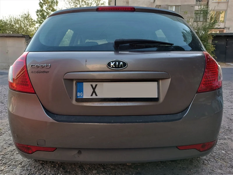 Kia Ceed 1.4i Germany, снимка 4 - Автомобили и джипове - 42309262