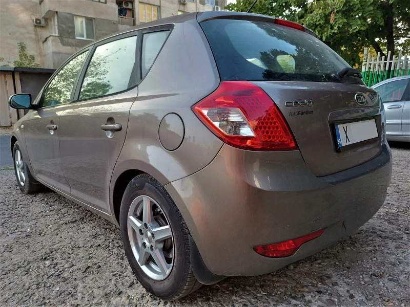 Kia Ceed 1.4i Germany, снимка 5 - Автомобили и джипове - 42309262