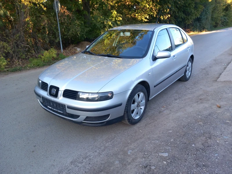 Seat Leon 1.6i, снимка 3 - Автомобили и джипове - 47695713