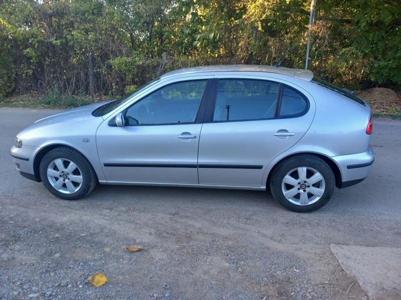 Seat Leon 1.6i, снимка 8 - Автомобили и джипове - 47695713