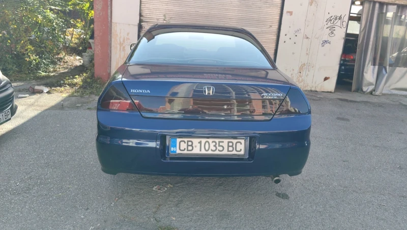 Honda Accord 2.0 VTEC, снимка 3 - Автомобили и джипове - 48000819