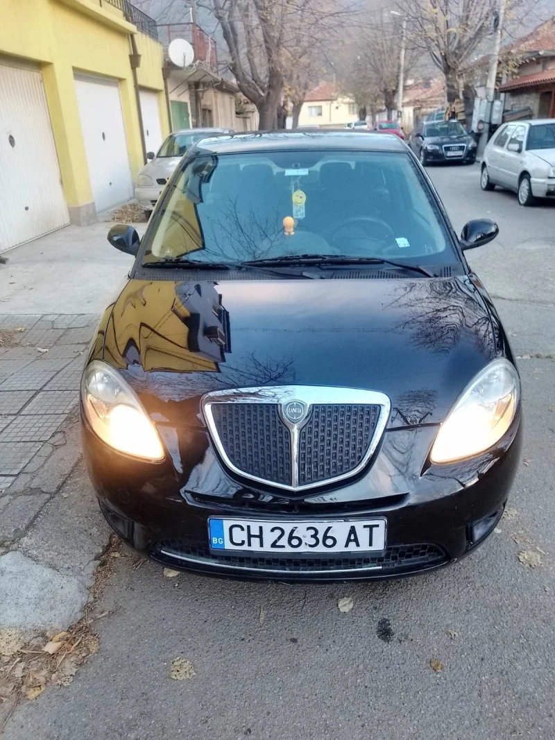 Lancia Ypsilon, снимка 2 - Автомобили и джипове - 48223330