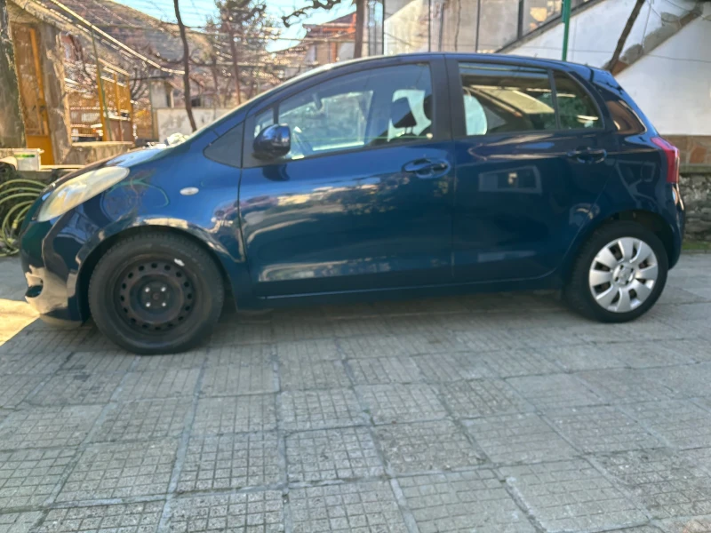 Toyota Yaris 1.3, снимка 4 - Автомобили и джипове - 48381202