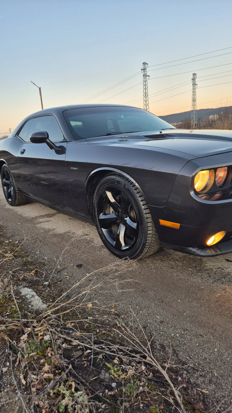 Dodge Challenger 5.7 RT, снимка 5 - Автомобили и джипове - 48619011