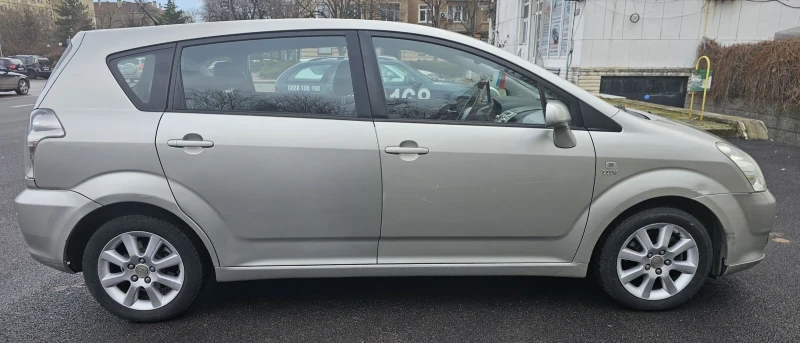 Toyota Corolla verso, снимка 3 - Автомобили и джипове - 49471373