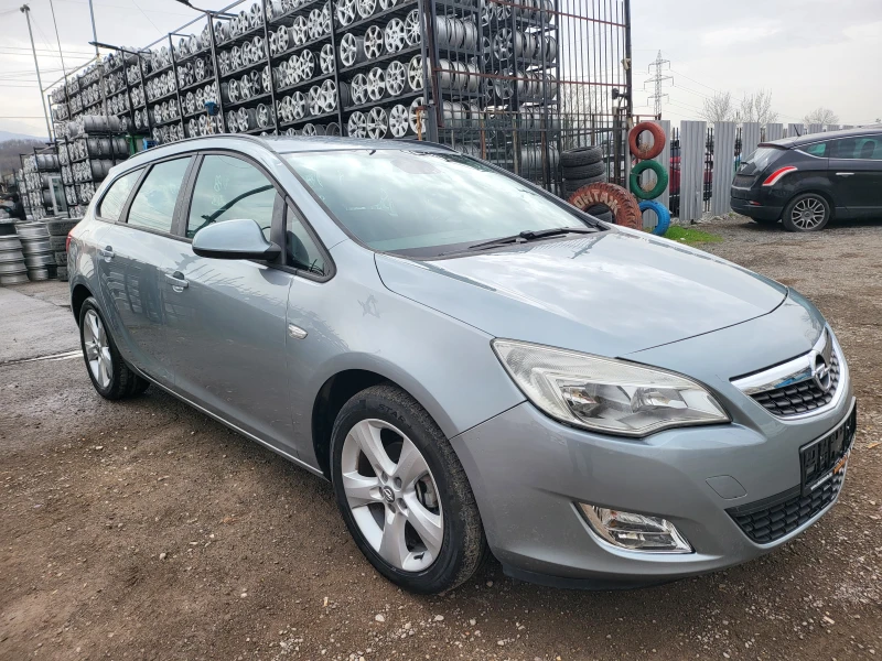 Opel Astra 1.6i Автомат, ГАЗ, снимка 3 - Автомобили и джипове - 52737397