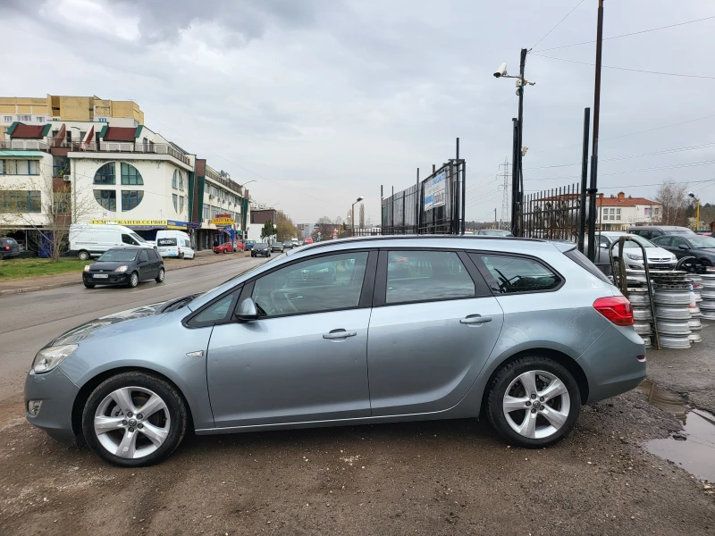 Opel Astra 1.6i Автомат, ГАЗ, снимка 11 - Автомобили и джипове - 52737397