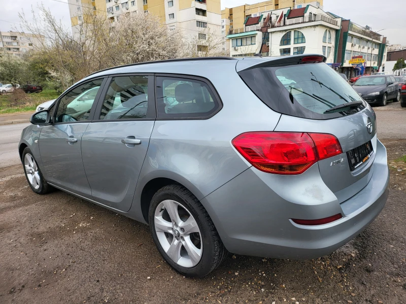 Opel Astra 1.6i Автомат, ГАЗ, снимка 10 - Автомобили и джипове - 52737397