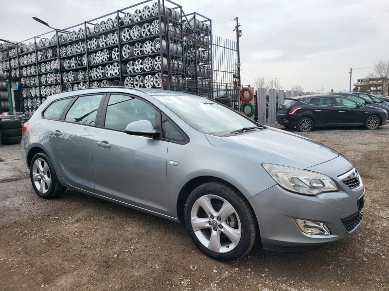 Opel Astra 1.6i Автомат, ГАЗ, снимка 2 - Автомобили и джипове - 52737397