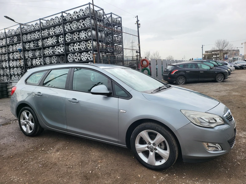 Opel Astra 1.6i Автомат, ГАЗ, снимка 5 - Автомобили и джипове - 52737397
