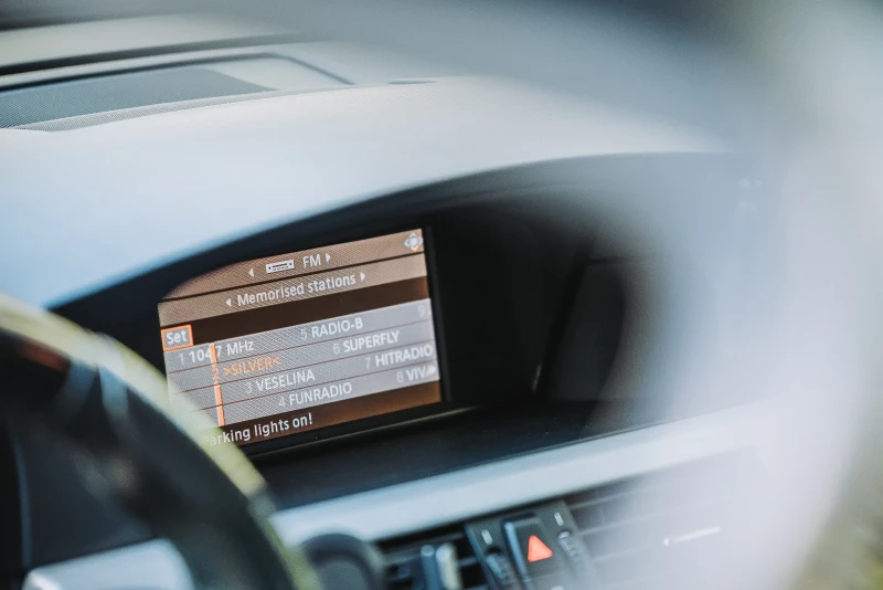 BMW 525  E 60 FACELIFT, снимка 10 - Автомобили и джипове - 52275029