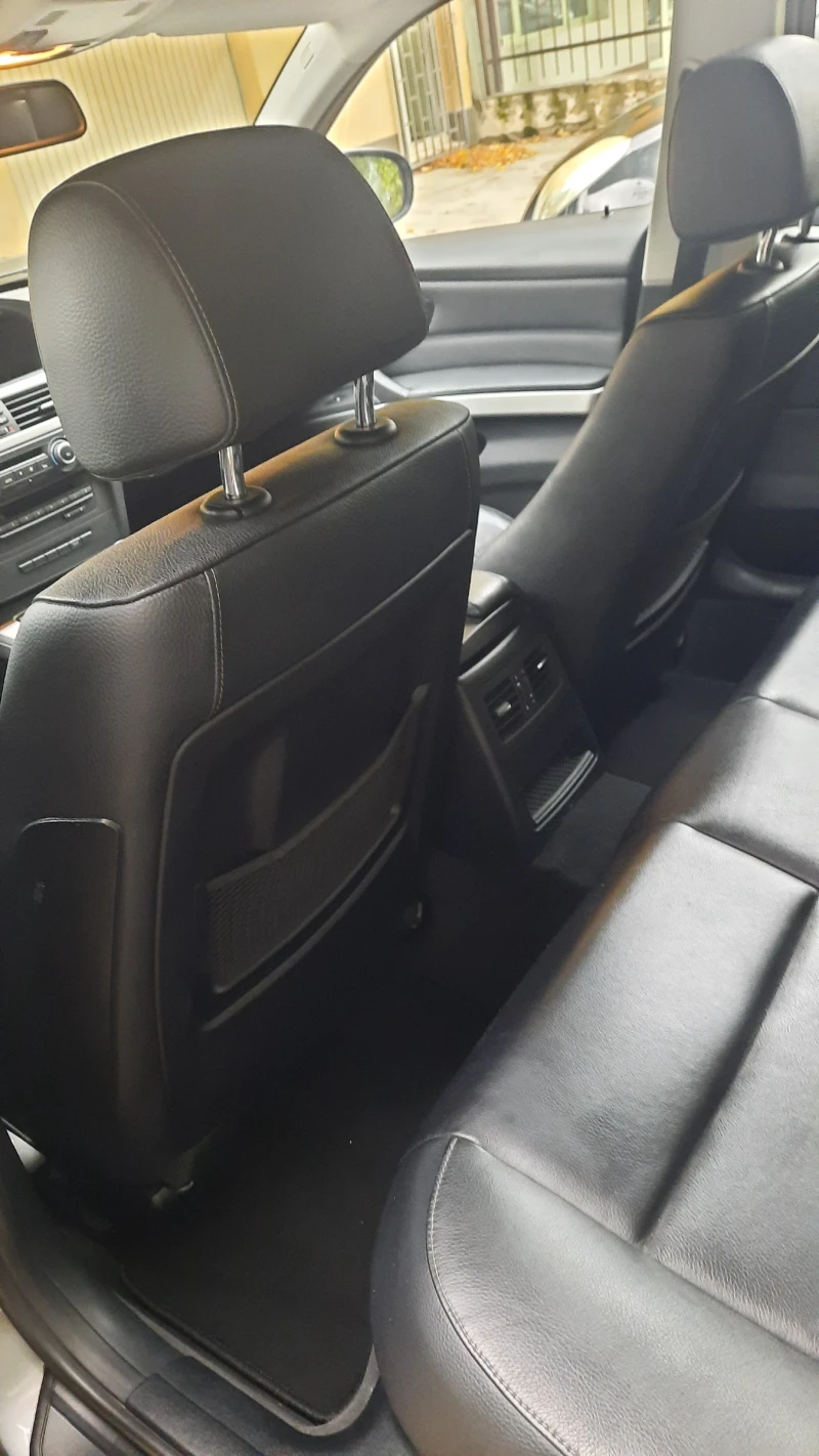 BMW 320 I, снимка 13 - Автомобили и джипове - 52360417