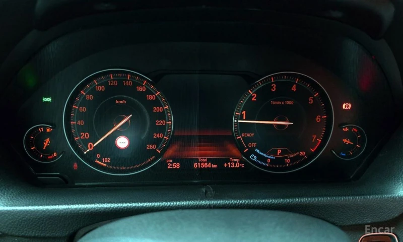 BMW 330, снимка 8 - Автомобили и джипове - 52322760