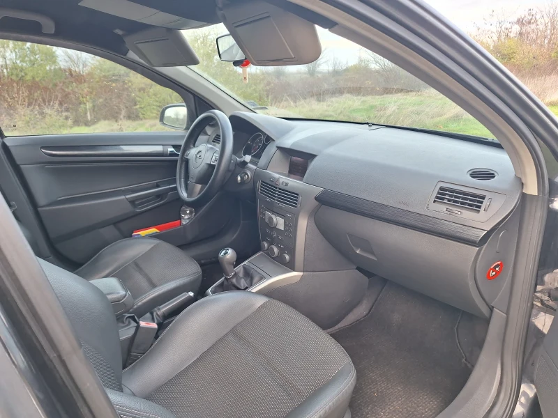 Opel Astra, снимка 8 - Автомобили и джипове - 53152351