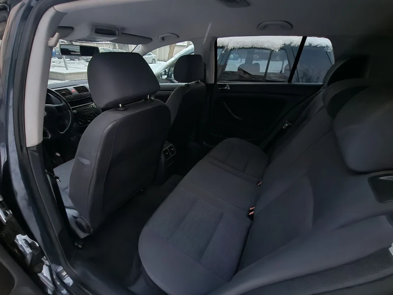 VW Golf 1.9TDI 105к.с., снимка 10 - Автомобили и джипове - 53214527