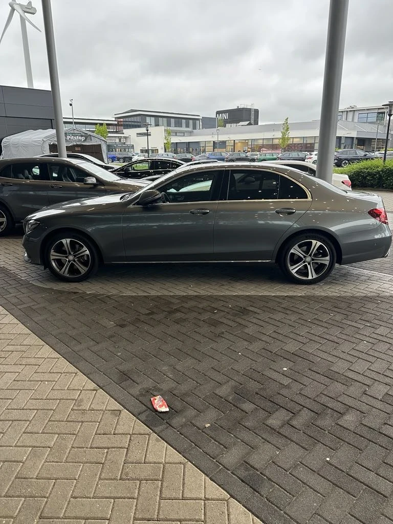 Mercedes-Benz E 200, снимка 9 - Автомобили и джипове - 49287754