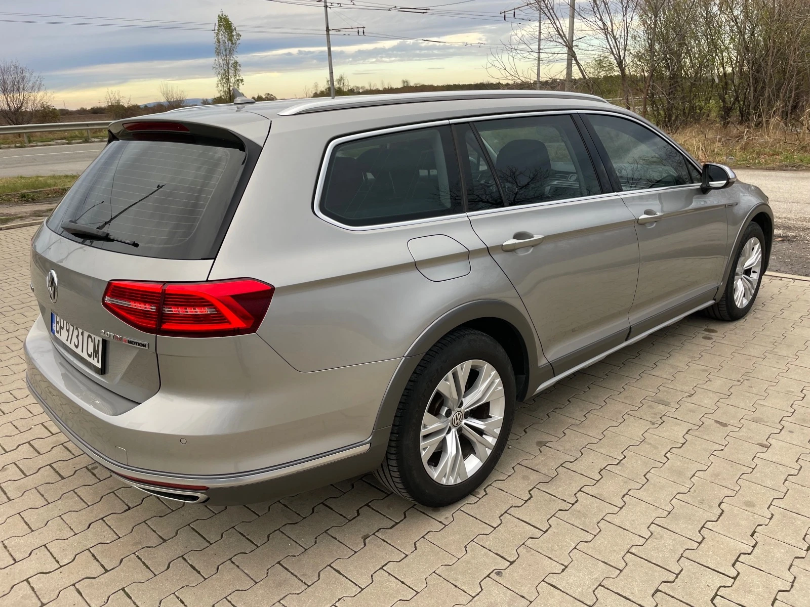 VW Alltrack 2.0 TDI 190 k.c - изображение 7