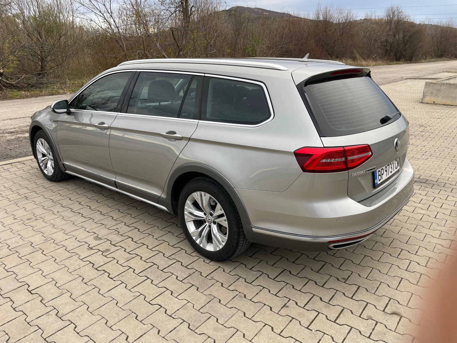 VW Alltrack 2.0 TDI 190 k.c - изображение 2