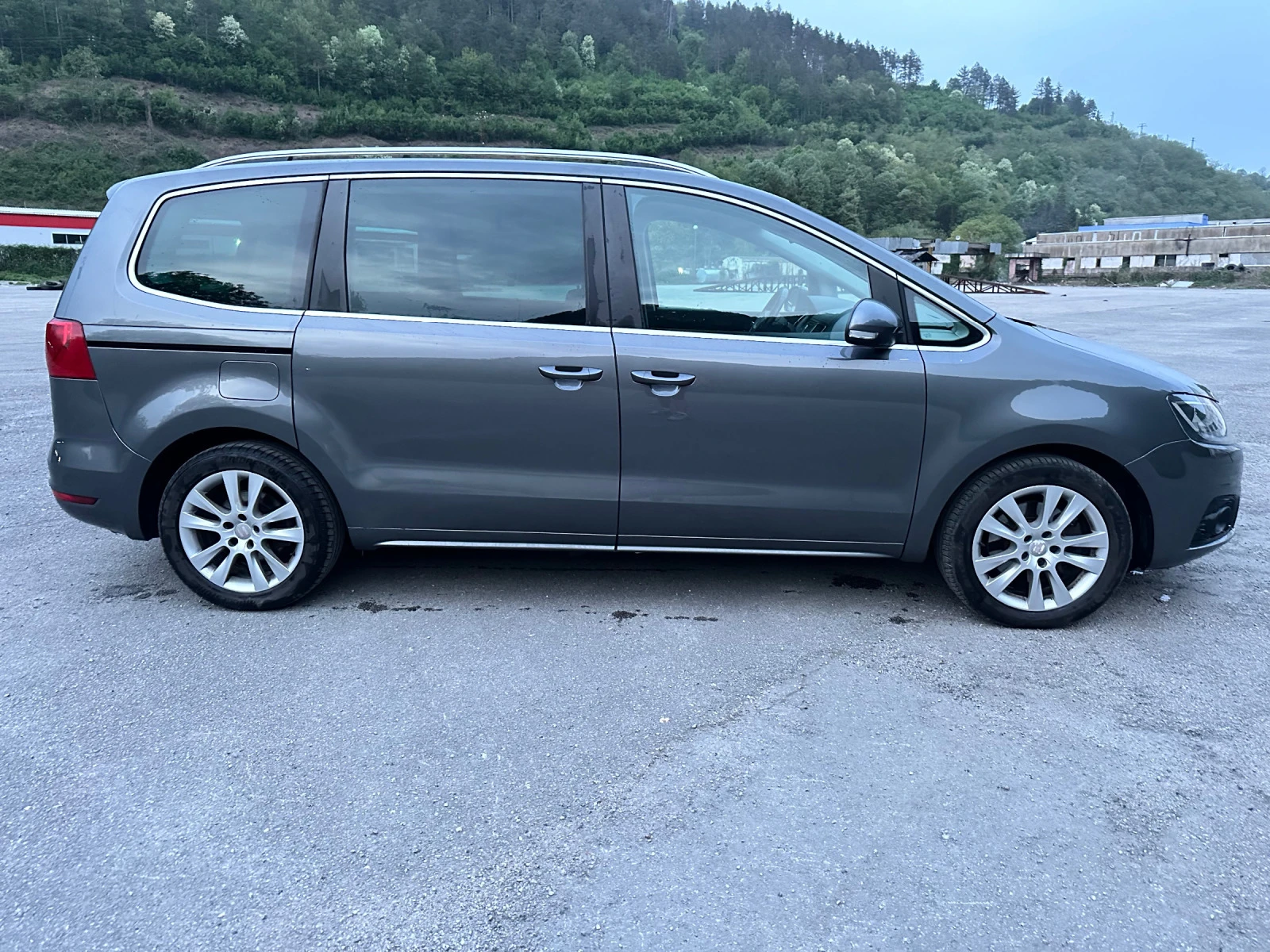 Seat Alhambra 2.0 TDI EDITION - изображение 4